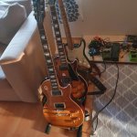 Les Pauls.jpg