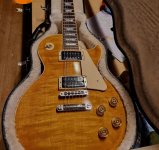 Les Pauls II.jpg